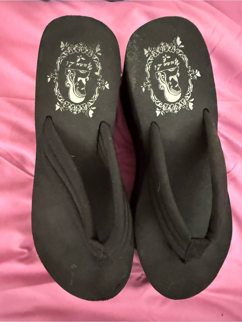 Black Women's Foam Flip Flop Sandals
